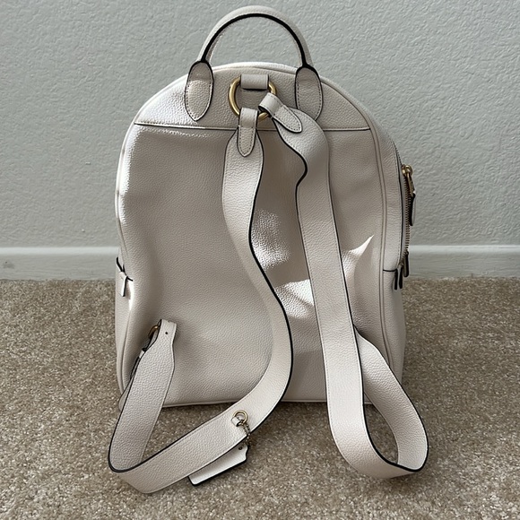Coach cream colored backpack. 3 pockets (2 big, 1 small) - Picture 2 of 11